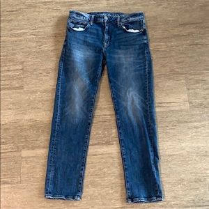 American Eagle Slim Straight blue jeans